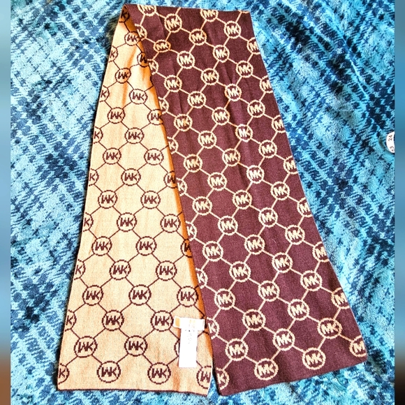 Michael Kors double sided scarf - Picture 1 of 4